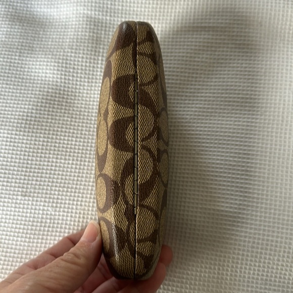 Coach Hard Sunglasses case - Picture 4 of 8